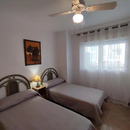 Apartment Albamar 6 Personas Con Parking Cerca De La Playa *