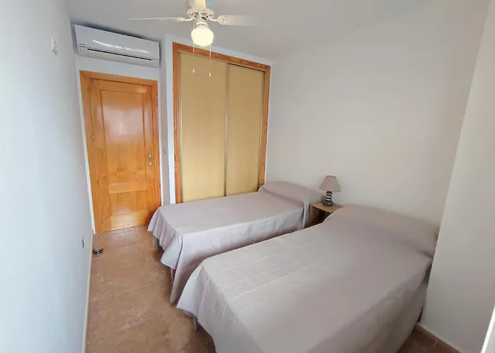 Apartment Albamar 6 Personas Con Parking Cerca De La Playa