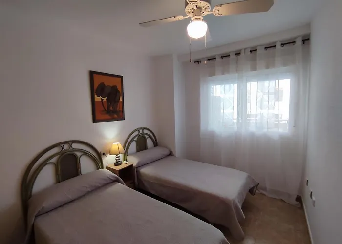 Apartment Albamar 6 Personas Con Parking Cerca De La Playa *